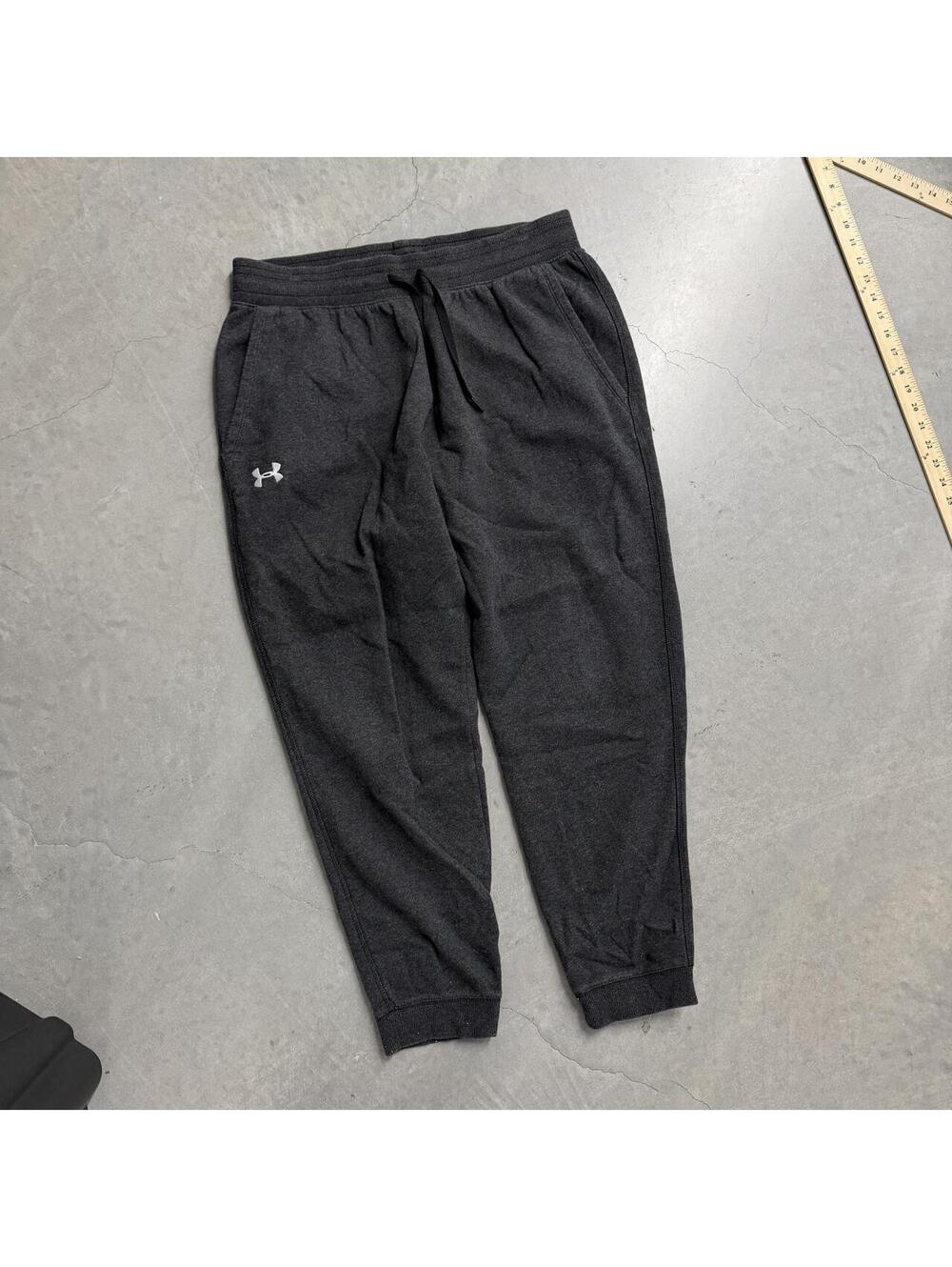 Y2K Men's Athletic Under Armour Gray Jogger Sweatpants Sized XL